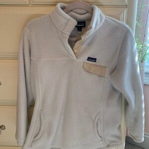 Girls Patagonia pull over fleece